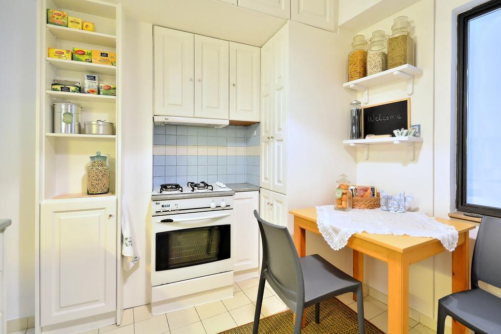 Plaka Elegant Apartment Atina Dış mekan fotoğraf