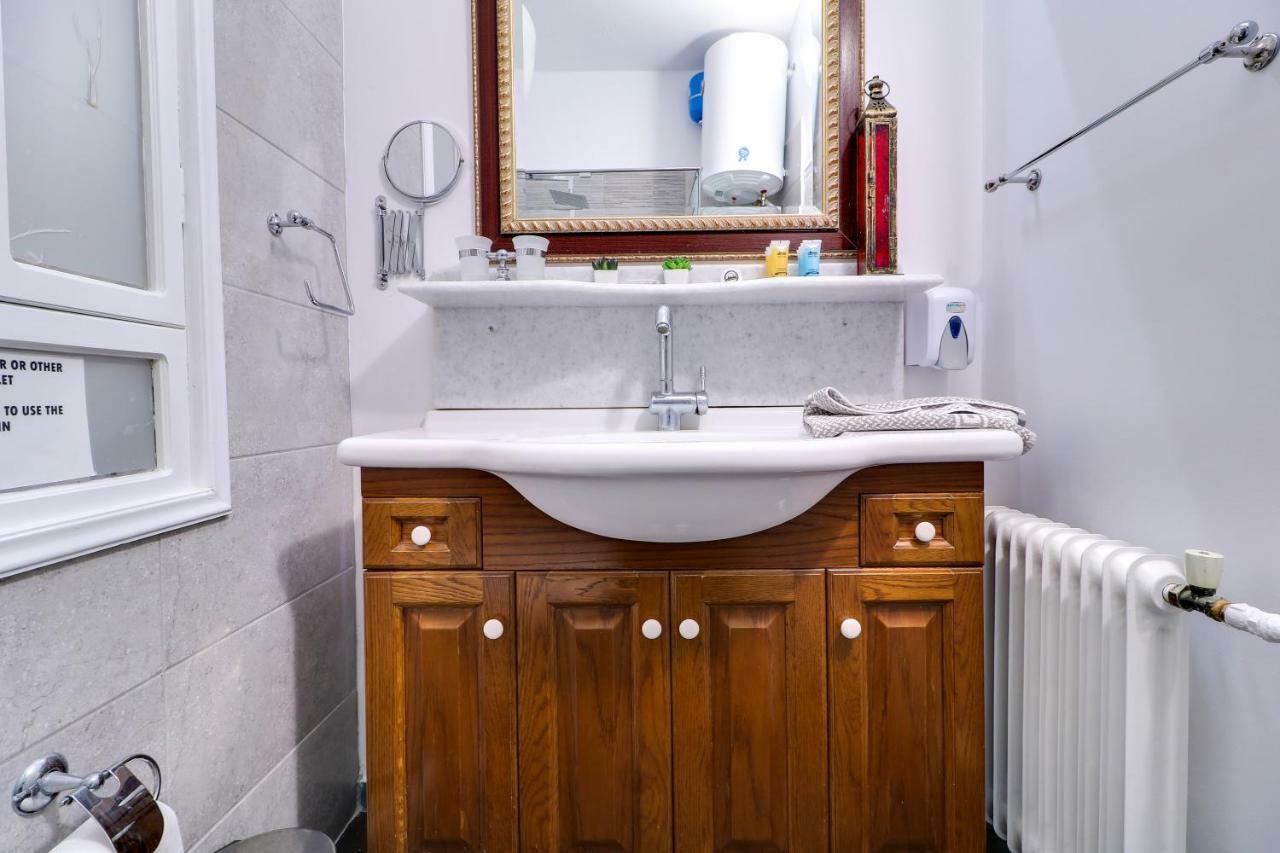 Plaka Elegant Apartment Atina Dış mekan fotoğraf